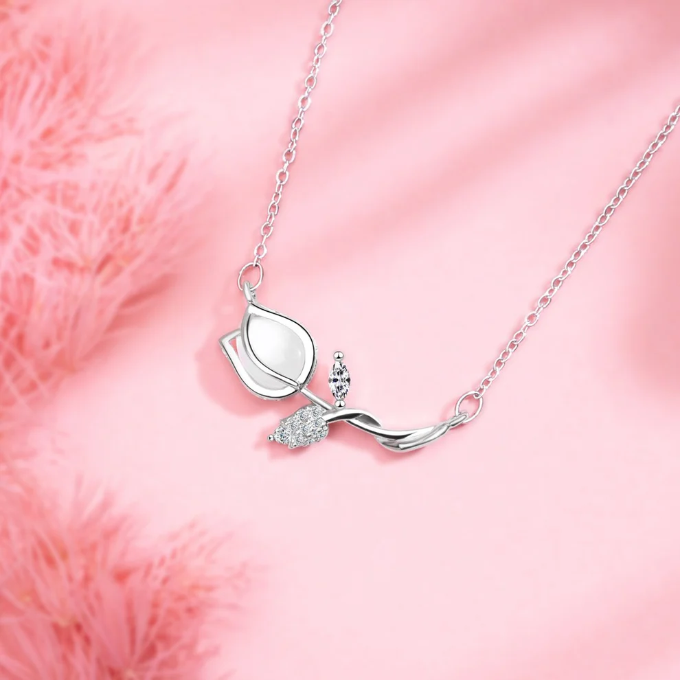 Eternal Garden Tulip Necklace