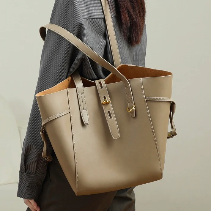 Women’s Genuine Leather Vintage Lock Buckle Tote Bag